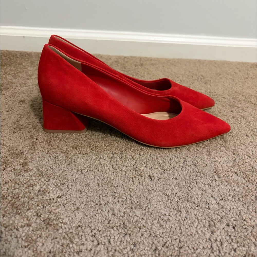 Franco Sarto Women's Racer Pointed Toe Block Heel Pumps - Picture 3 of 5